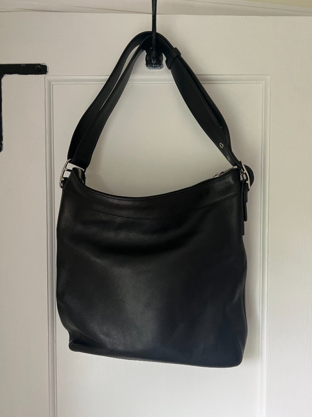 Coach womens black leather handbag - Picture 5 of 5